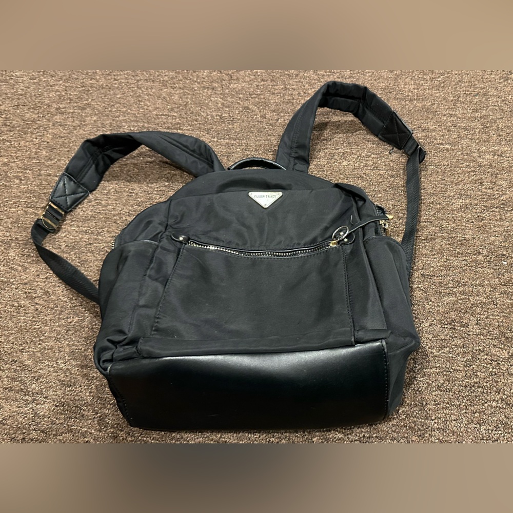 Elegant Ellen Tracy M/L bookbag back pack carry on Black Gorgeous spacious